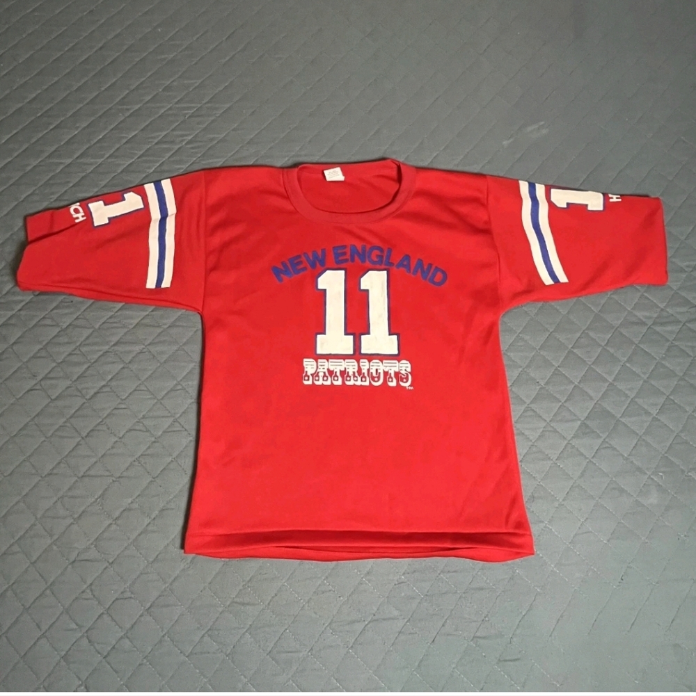 Vintage Hutch New England Patriots Men's Medium Youth Football NFL #11 Shirt
